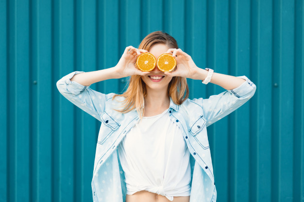 Vitamine C, the secret to glowing skin